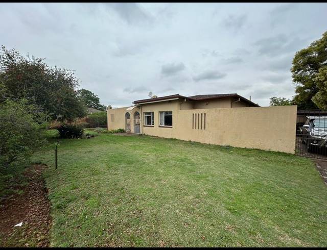 4 BEDROOM HOUSE FOR SALE IN VALHALLA